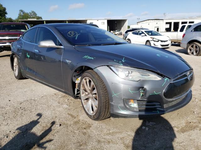 Tesla Model s (2013)