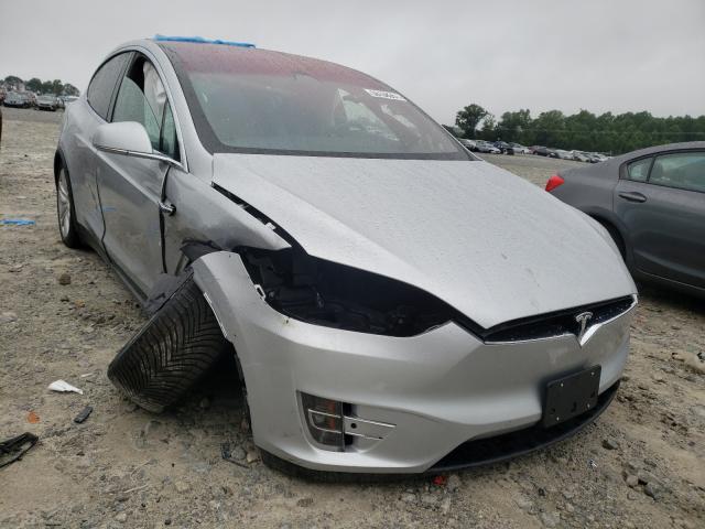 Tesla Model x (2017)