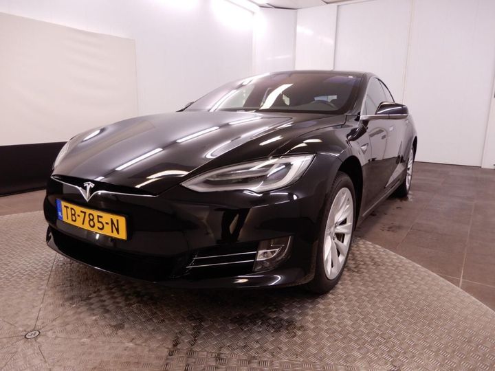 Tesla Model s (2018)