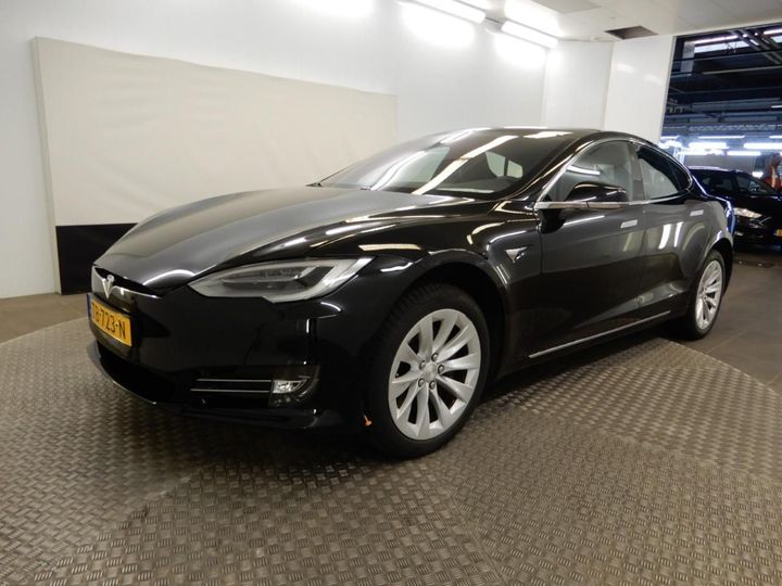 Tesla Model s (2018)