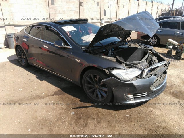 Tesla Model s (2015)