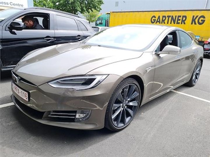 Tesla Model s (2016)