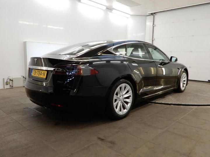 Tesla Model s (2018)