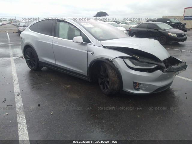 Tesla Model x (2016)