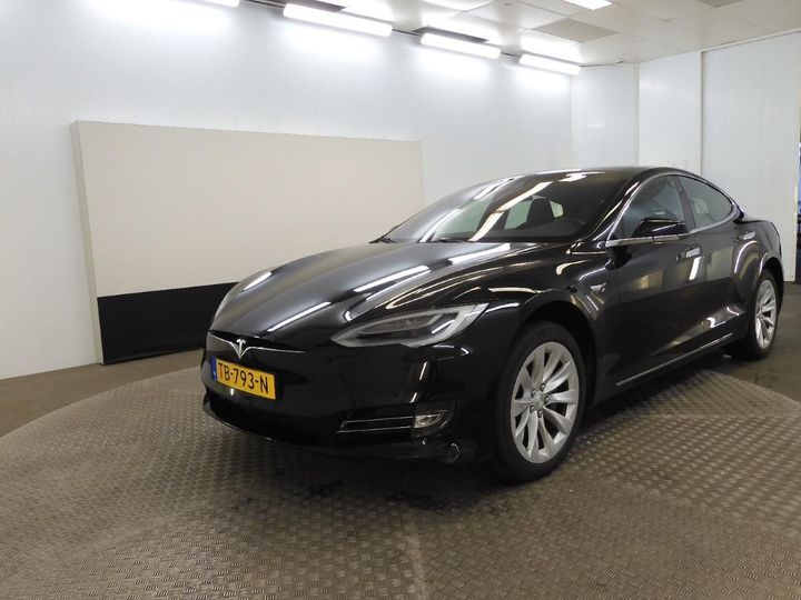 Tesla Model s (2018)