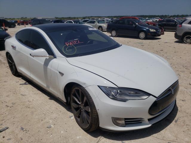 Tesla Model s 85 (2015)