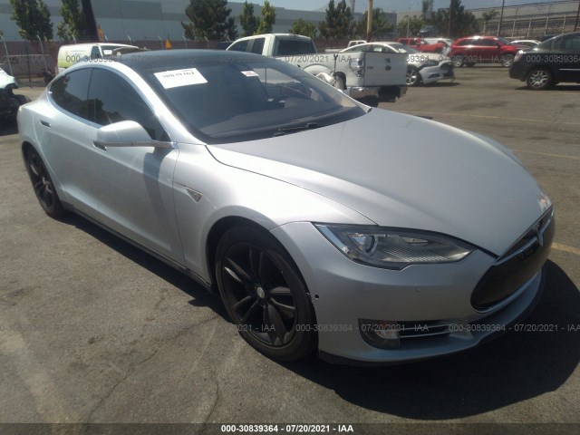 Tesla Model s (2015)