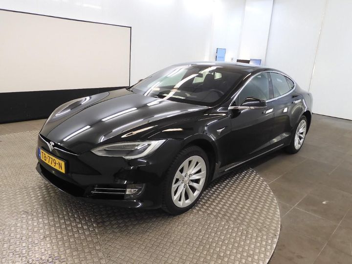 Tesla Model s (2018)
