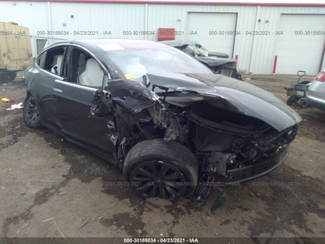 Tesla Model x (2018)