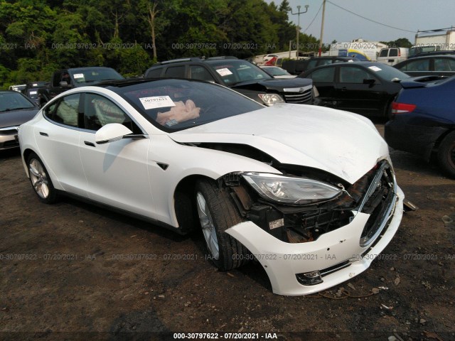 Tesla Model s (2015)