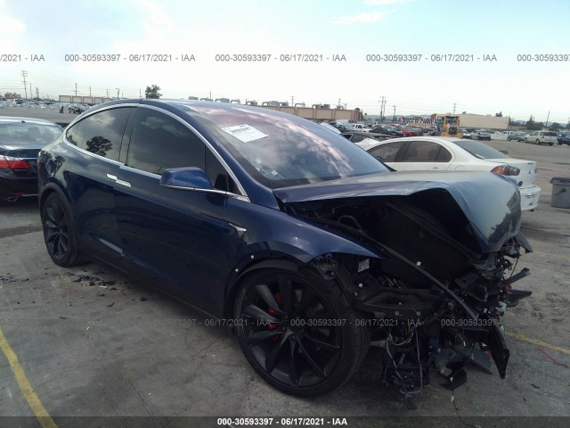 Tesla Model x (2020)