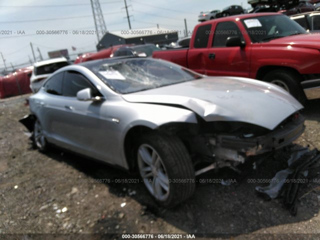 Tesla Model s (2015)
