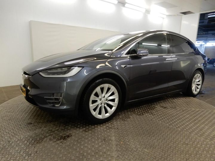 Tesla Model x (2018)