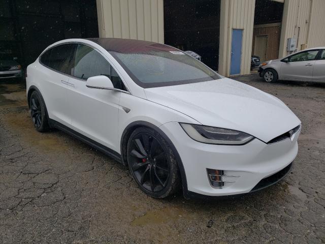 Tesla Model x (2016)