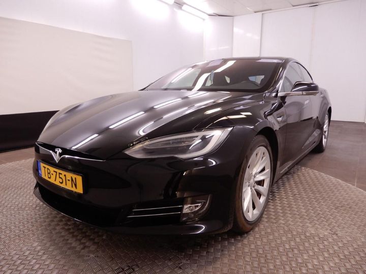 Tesla Model s (2018)