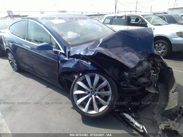 Tesla Model x (2016)