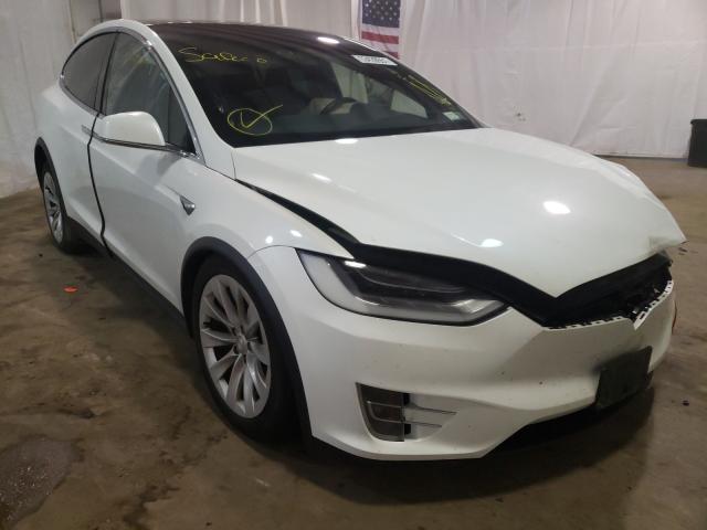 Tesla Model x (2017)