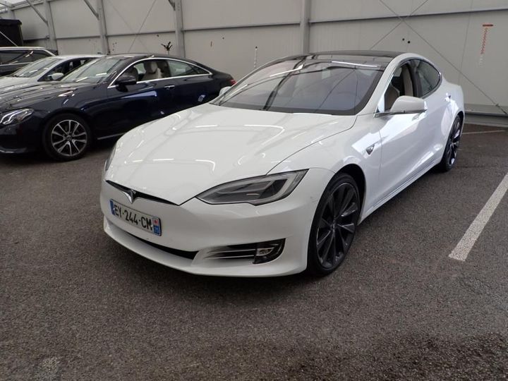 Tesla Model s (2018)