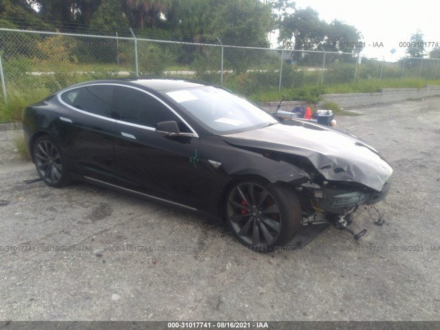 Tesla Model s (2015)