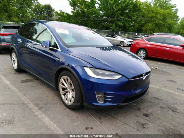 Tesla Model x (2016)