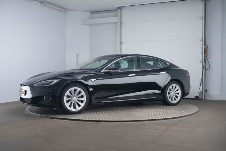 Tesla Model s (2016)