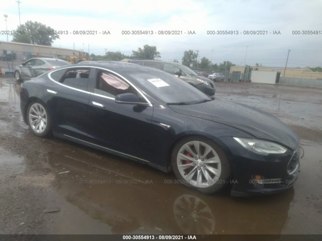 Tesla Model s (2015)