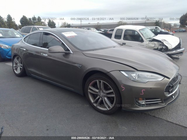 Tesla Model s (2015)