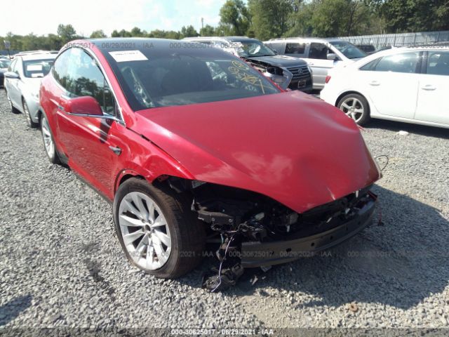 Tesla Model x (2021)