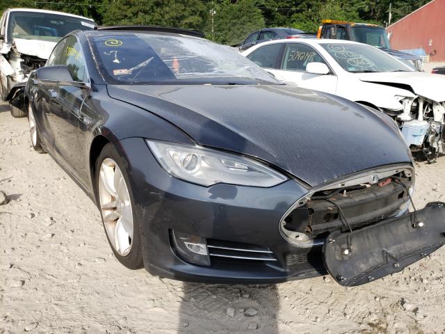 Tesla Model s (2015)