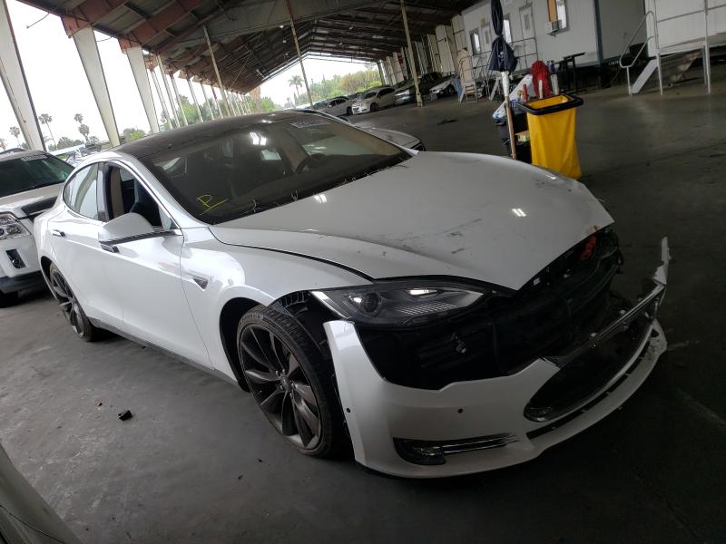 Tesla Model s 85 (2015)