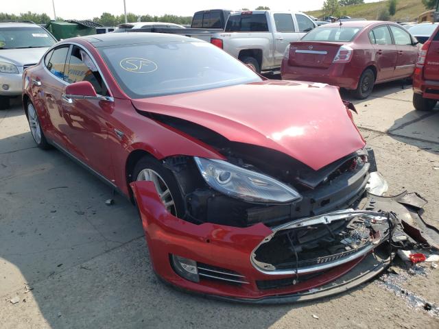 Tesla Model s 85 (2015)