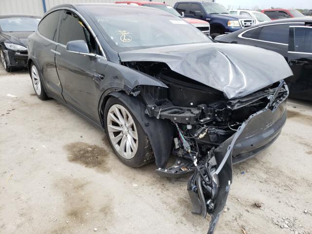 Tesla Model x (2018)