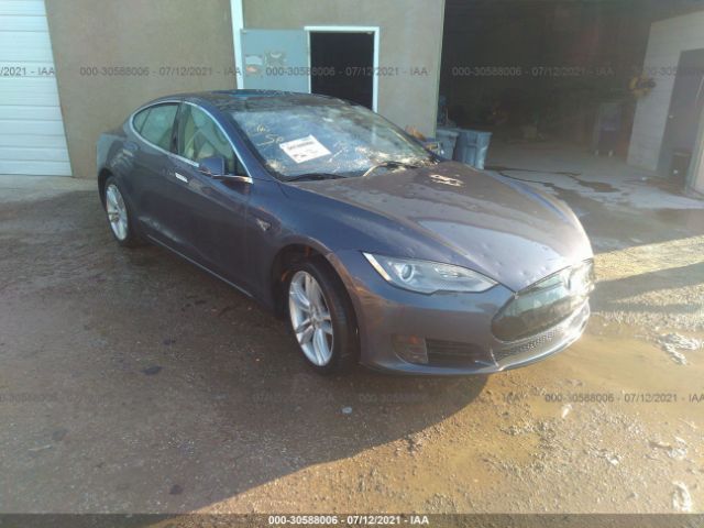 Tesla Model s (2015)
