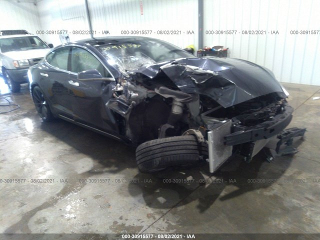 Tesla Model s (2016)