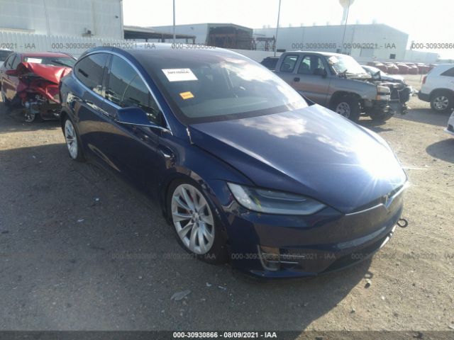 Tesla Model x (2020)