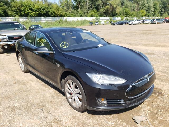 Tesla Model s (2015)
