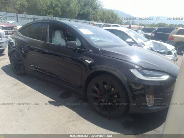 Tesla Model x (2016)
