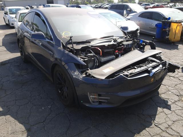 Tesla Model x (2016)