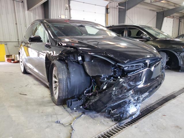 Tesla Model x (2020)