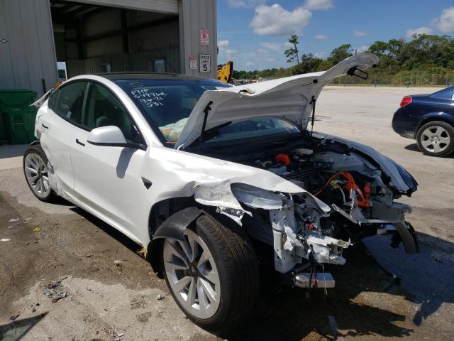 Tesla Model 3 (2021)