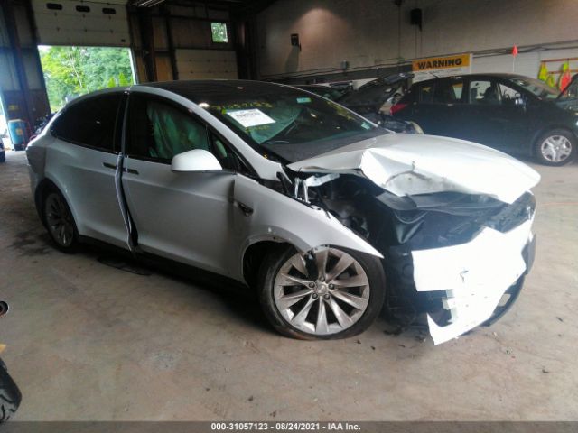 Tesla Model x (2020)