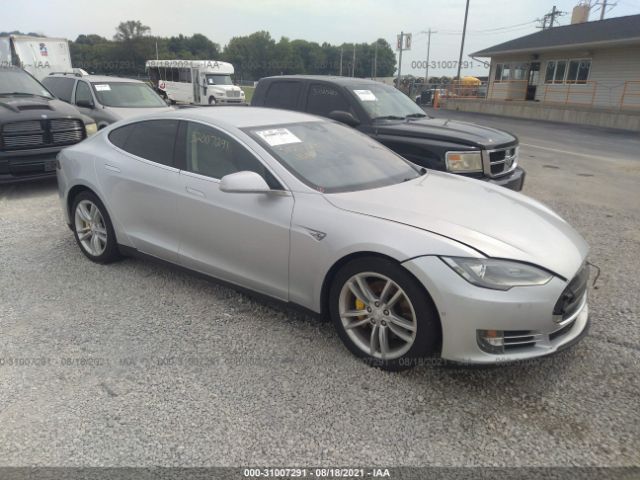 Tesla Model s (2015)