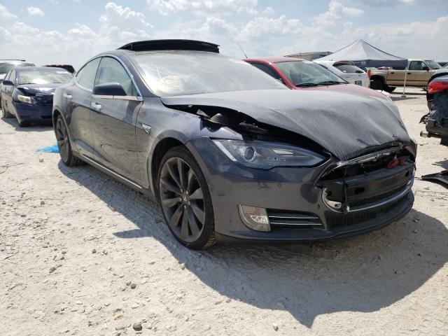 Tesla Model s 85 (2015)