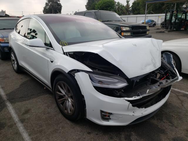 Tesla Model x (2017)