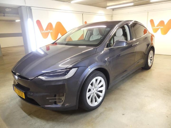 Tesla Model x (2019)