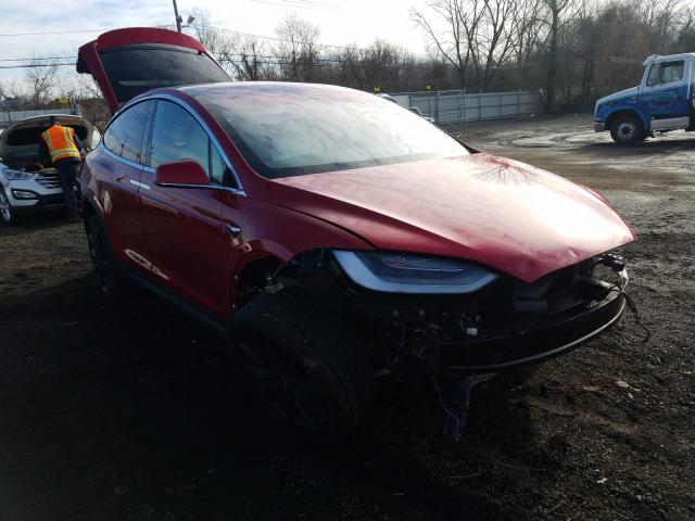 Tesla Model x (2020)
