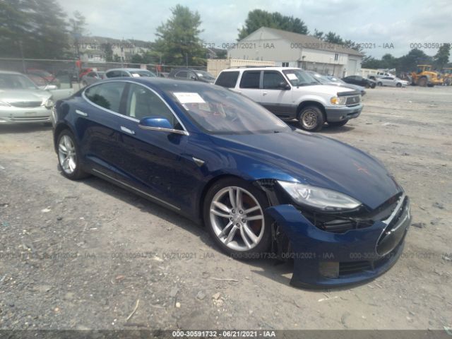 Tesla Model s (2015)