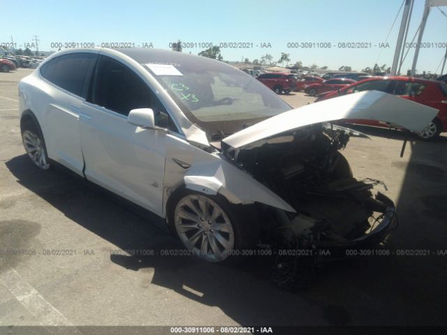 Tesla Model x (2020)