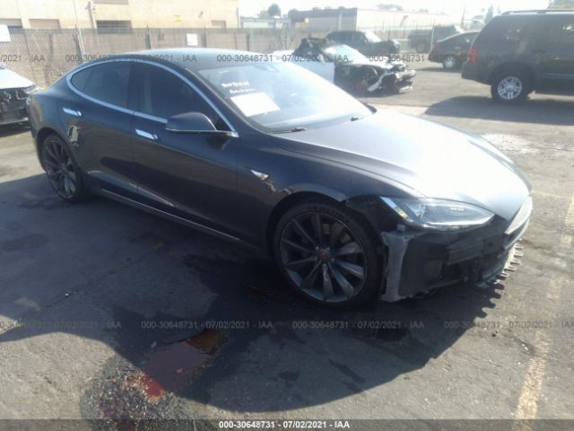 Tesla Model s (2015)