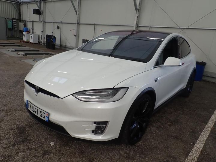 Tesla Model x (2020)